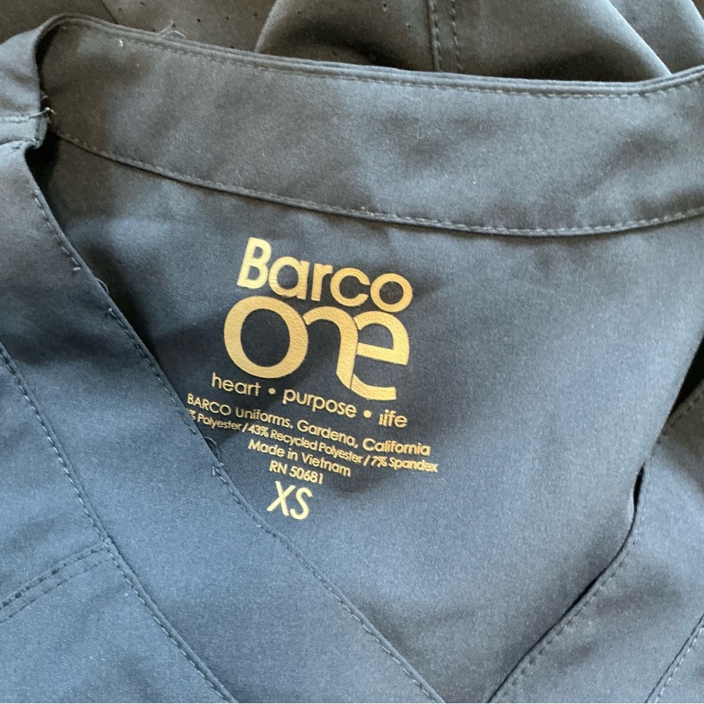 Barco One Womens XS Navy 2 Piece Jogger Scrub Set Drawstring Bottoms - Picture 12 of 12
